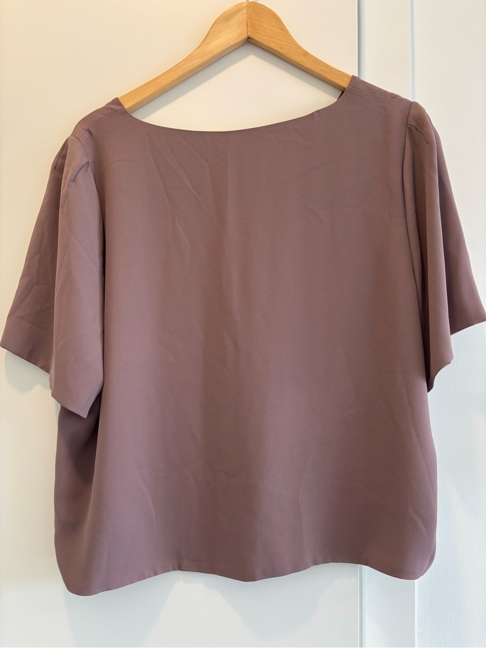 Aritzia Babaton Randy Blouse - Picture 6 of 7